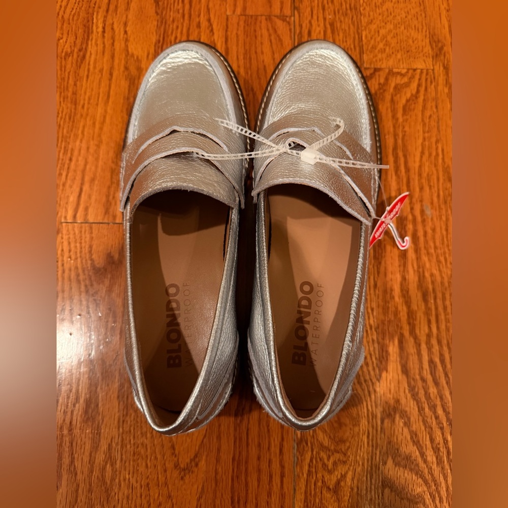 Blondo Silver Waterproof Penny Loafers with Black Soles - Picture 5 of 7